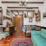 3v21 Apartment