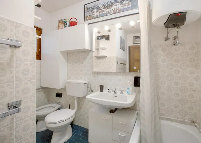 아파트 3v21 쿠르마예